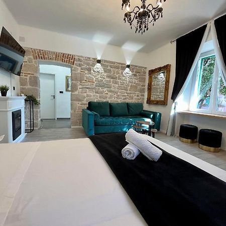 Luxury Heritage Apartment Zara Antica Luaran gambar