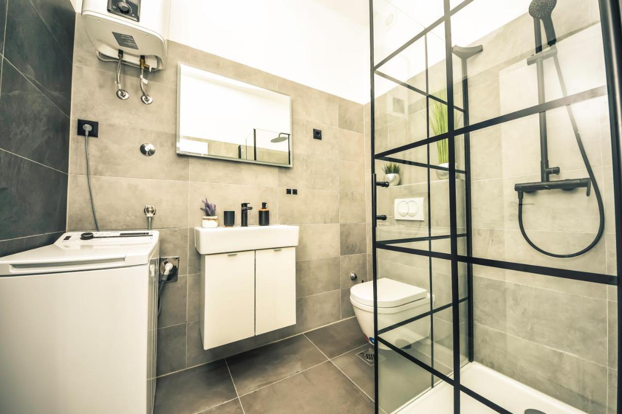 Luxury Heritage Apartment Zara Antica Luaran gambar
