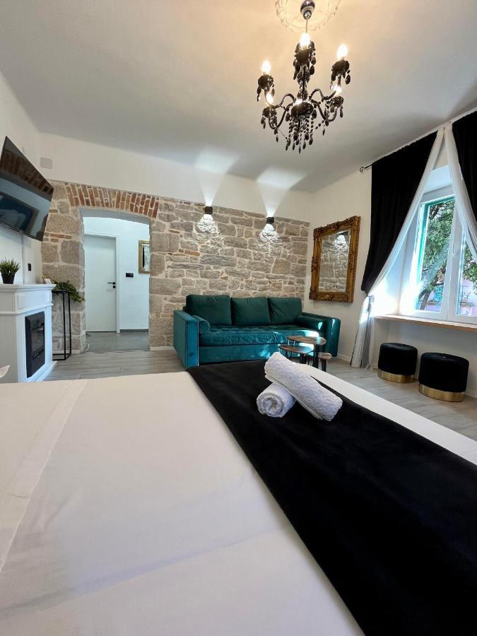 Luxury Heritage Apartment Zara Antica Luaran gambar
